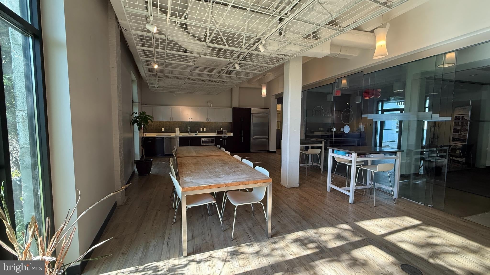 3401 8Th Street Ne – photo 3