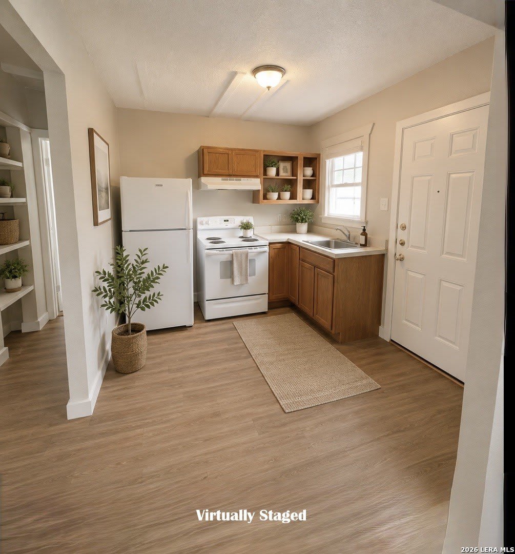 904 C ST – photo 4