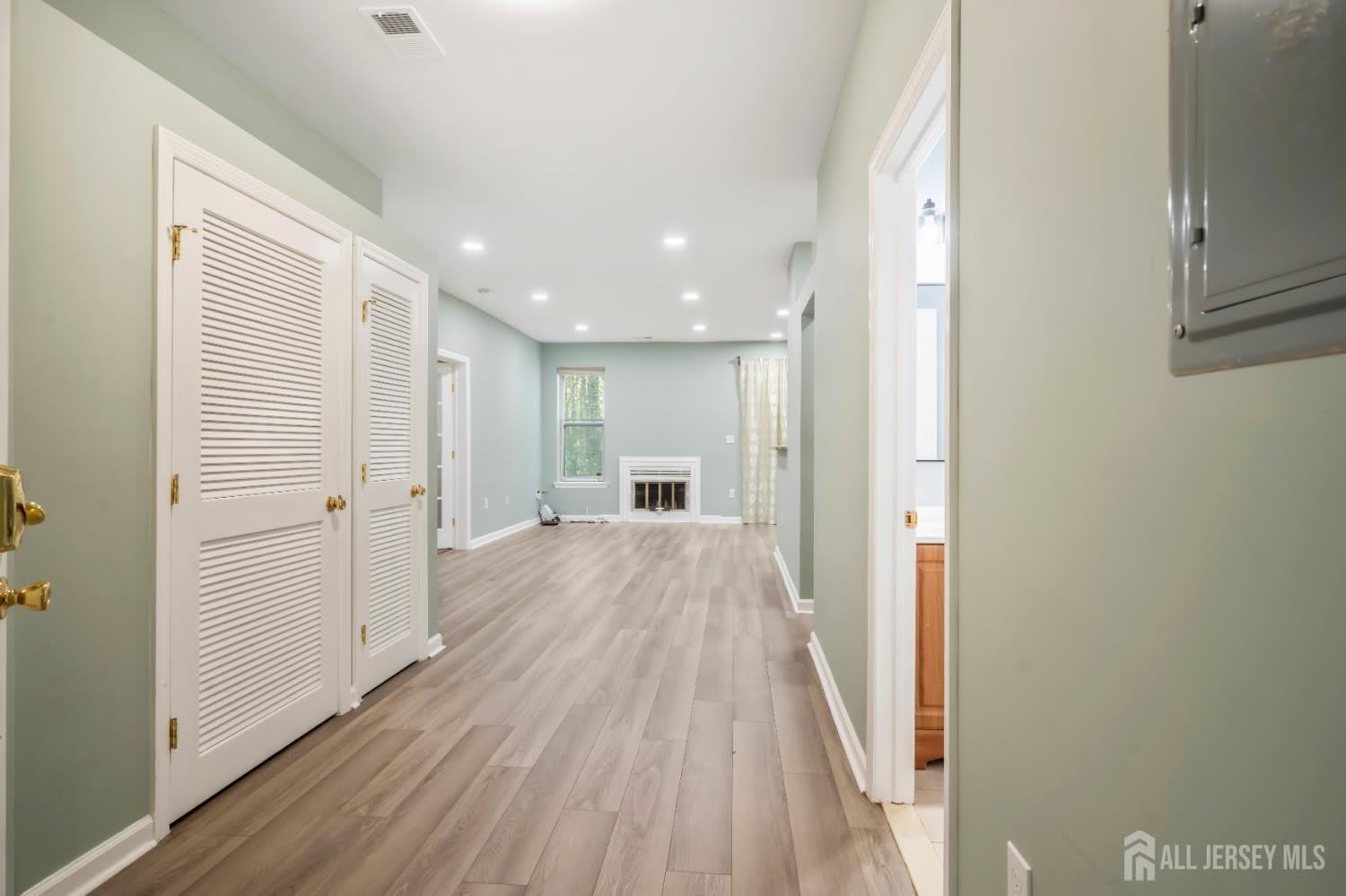 7151 Elm Court – photo 5
