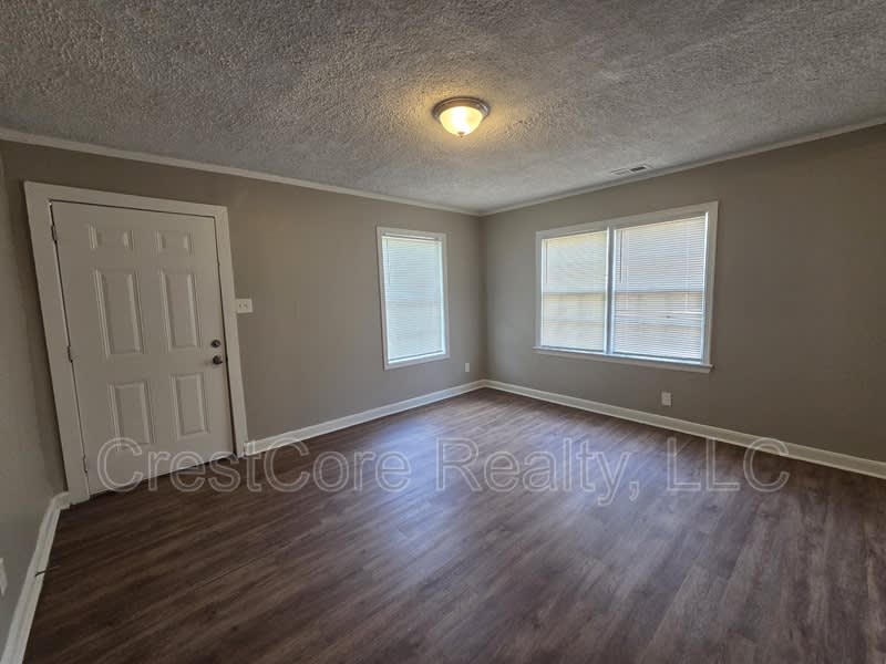 3487 Heckle Ave – photo 4