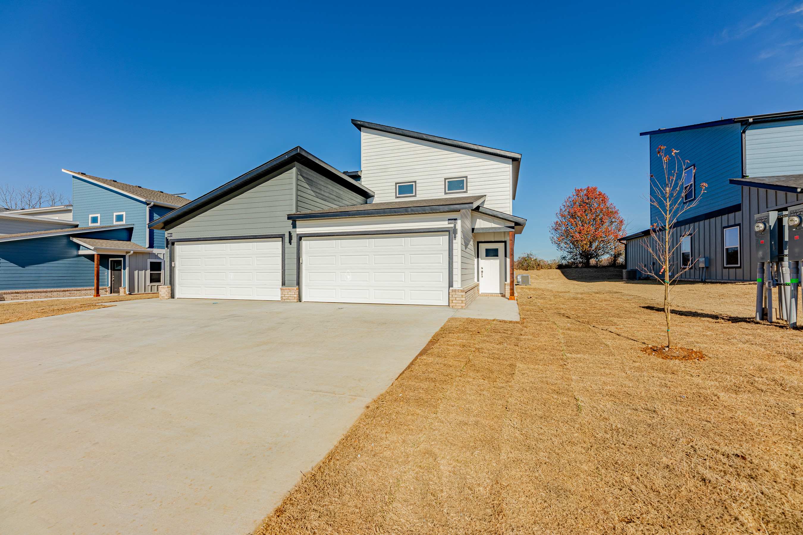 1603 SW Casuarina Dr – photo 2