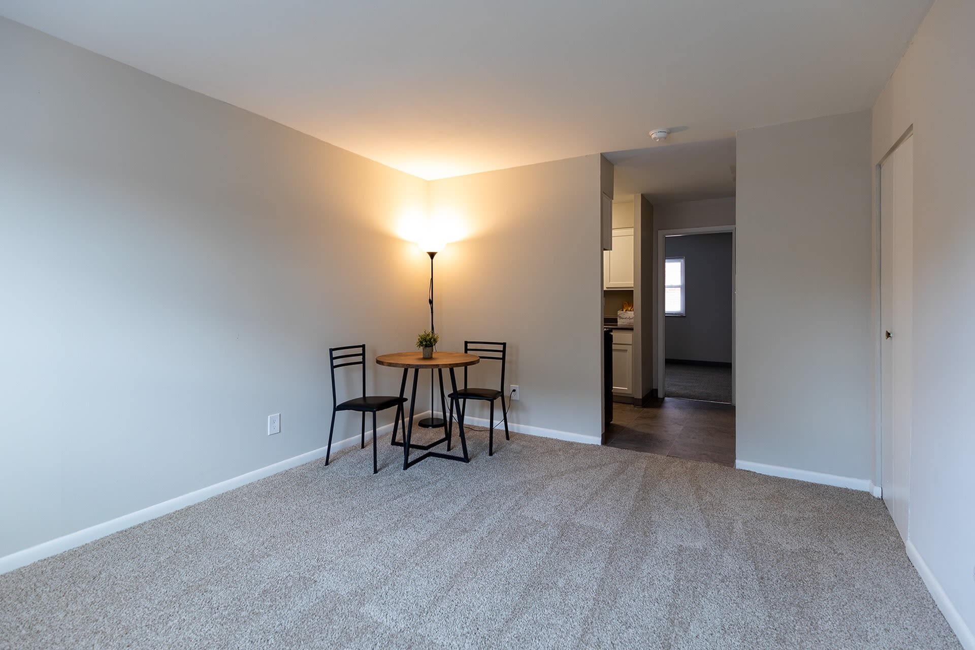 Georgetown Apartments – photo 5