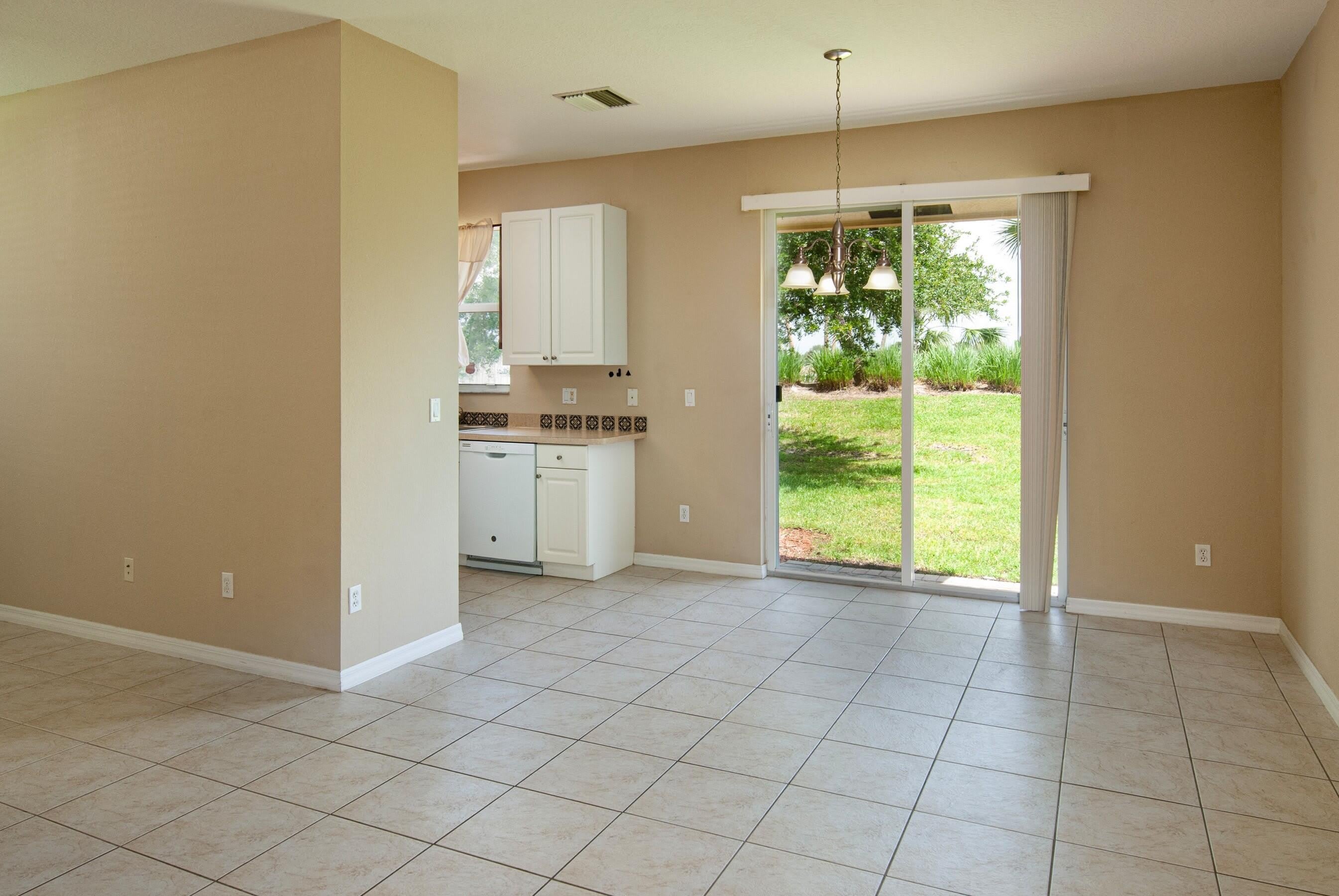 9851 E VERONA Circle – photo 3