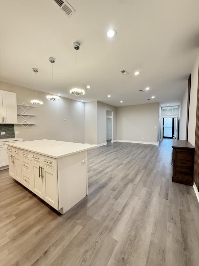 5547 N Lincoln – photo 5