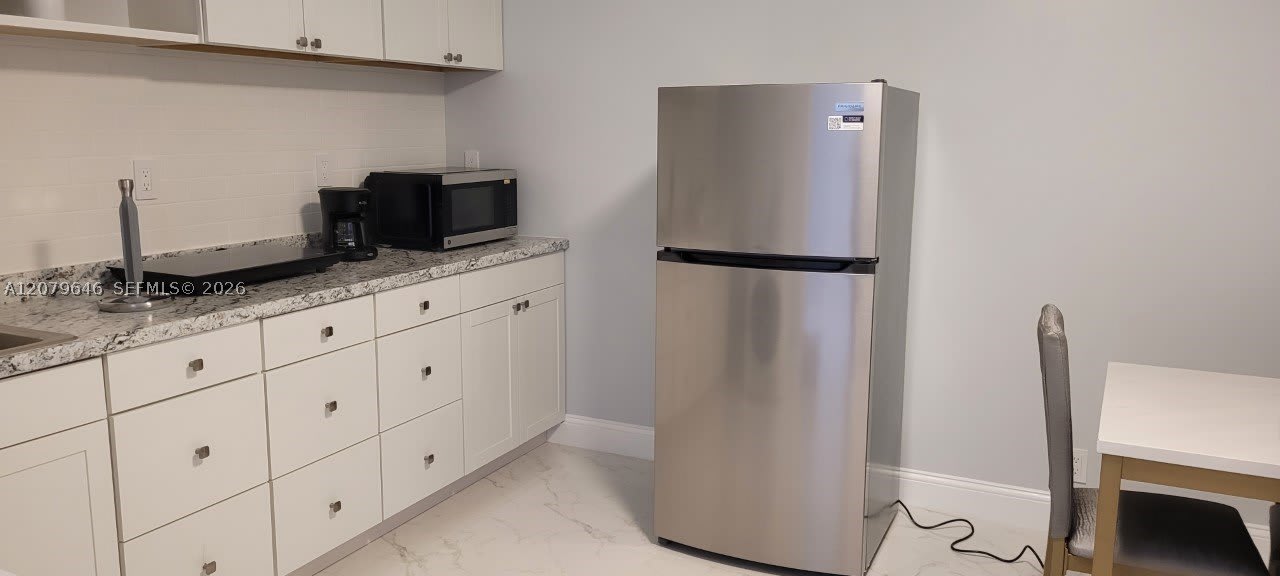 10901 NW 6th Ct – photo 3