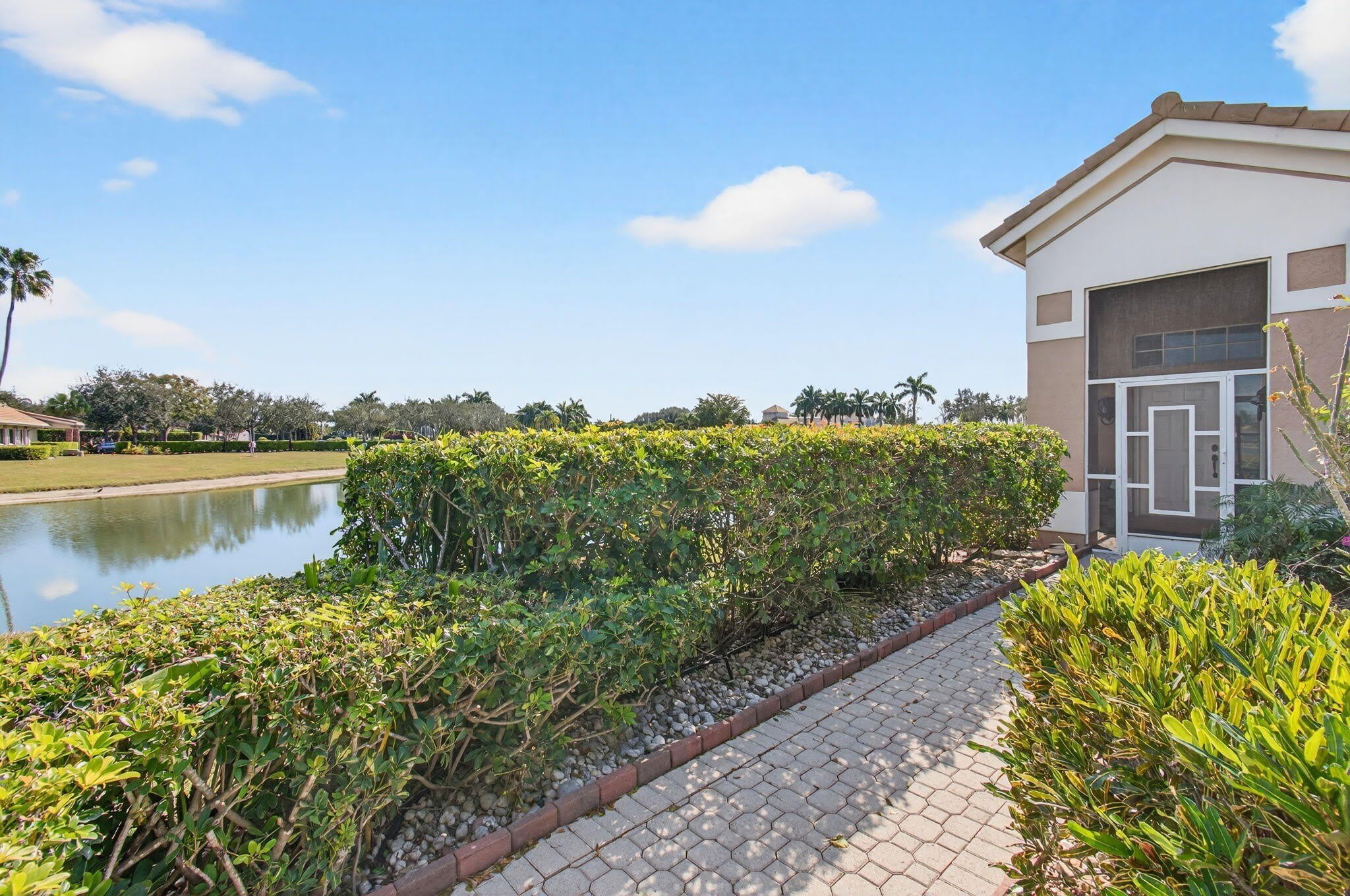 6862 Swansea Lane – photo 1