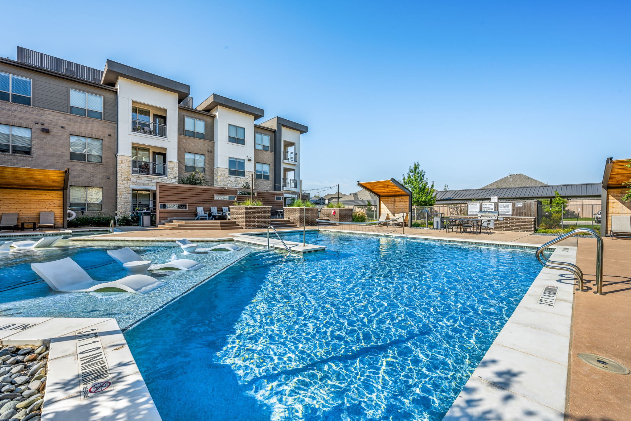 Hunters Creek Apartments – photo 4