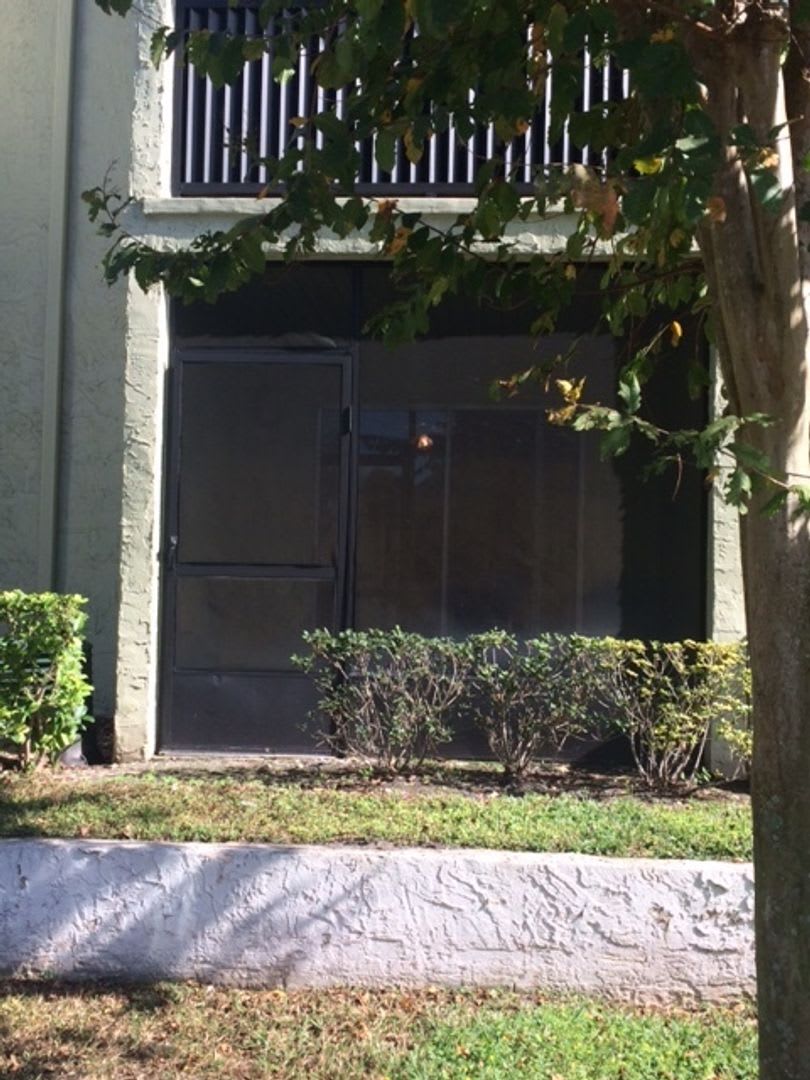 1st Floor 1Bdrm 1Bth – photo 3