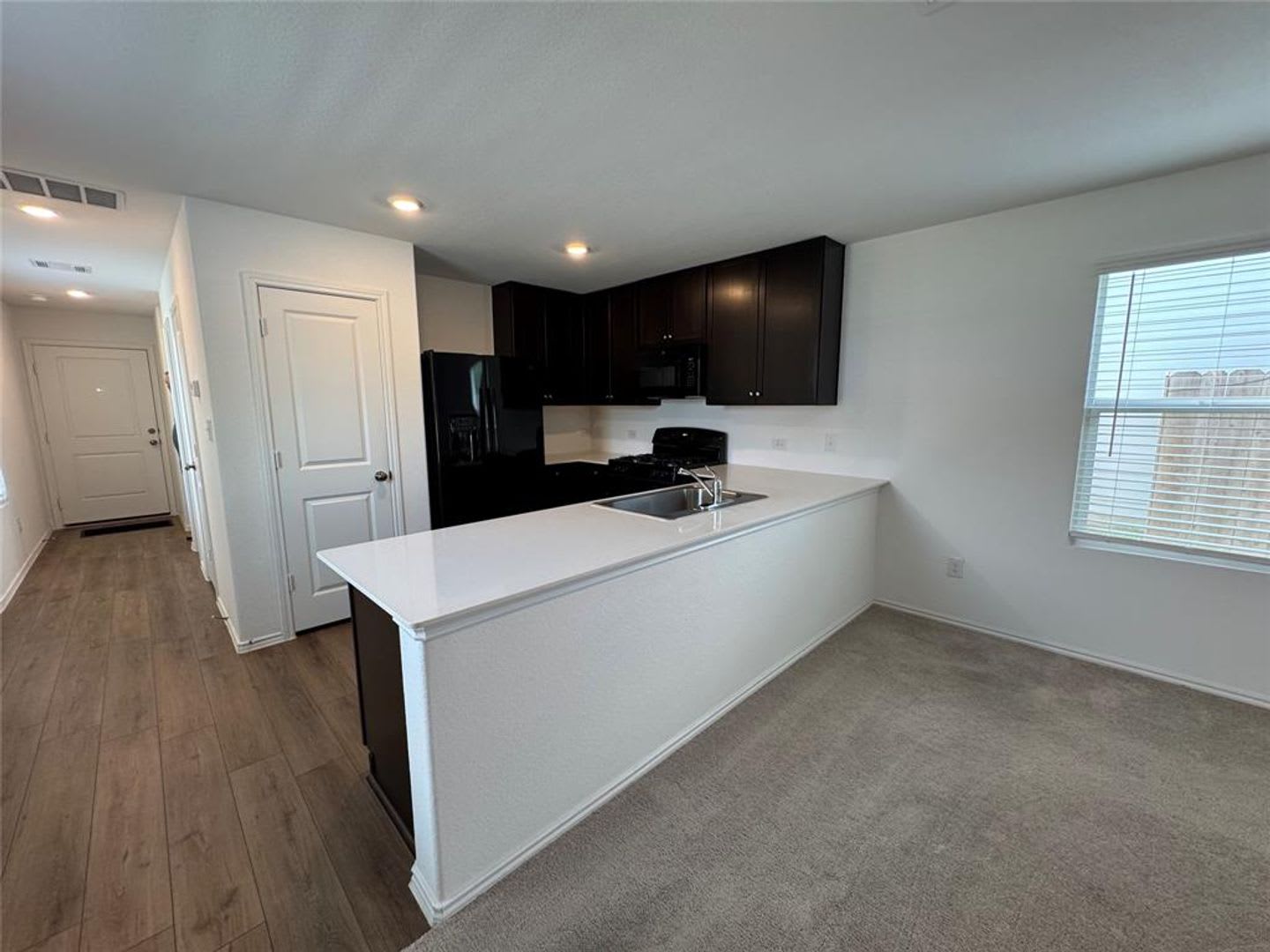 Almost New Home For Lease In Lockhart Ready For Move In – photo 3