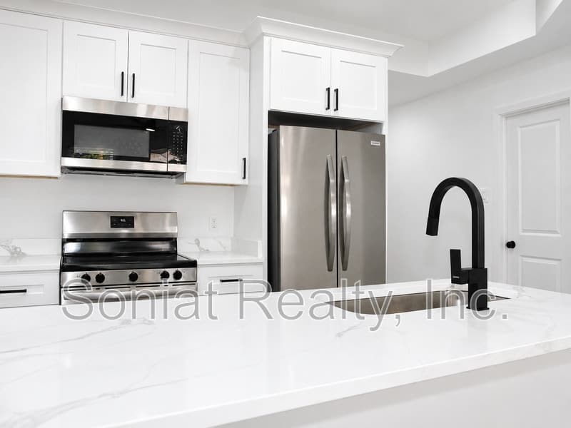 2023 First St. – photo 5