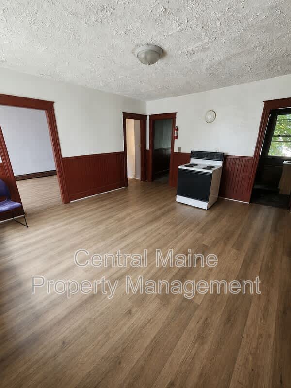 131 Horton St. unit 10 – photo 3