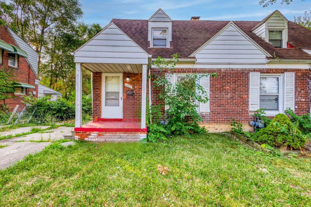 18434 Kelly Road – photo 1