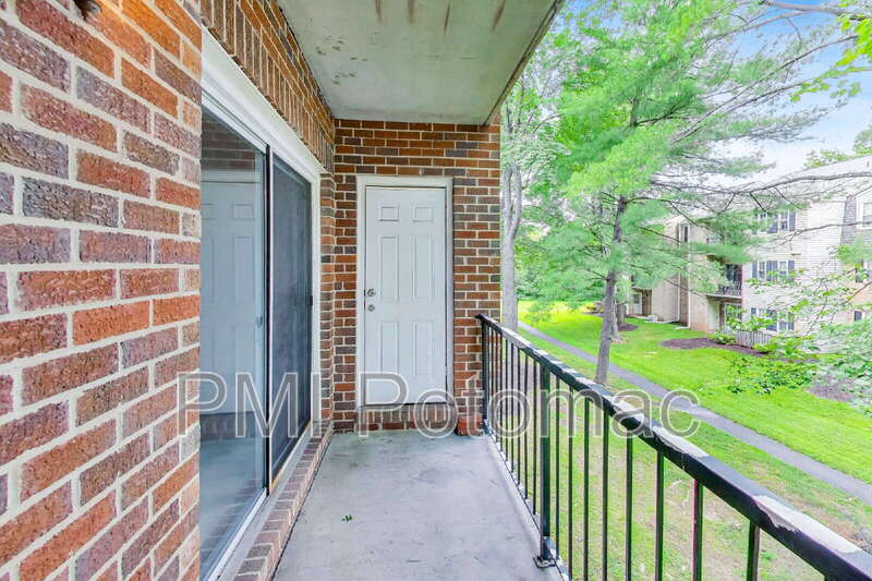 18310 Streamside Dr – photo 4