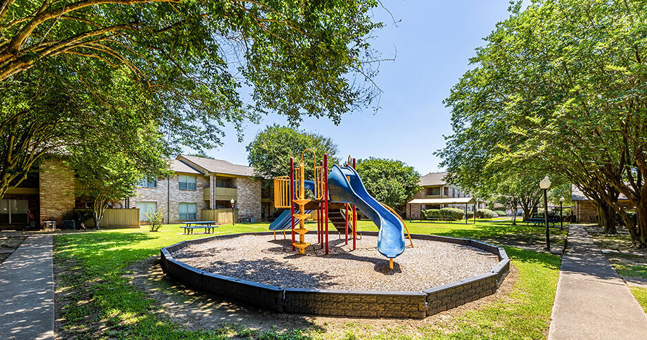 Brookhollow Apartments – photo 5