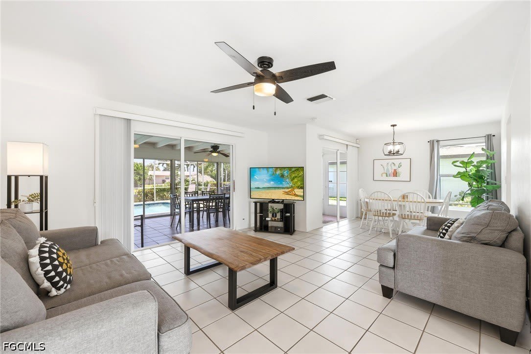 3105 SE 18th Avenue – photo 1