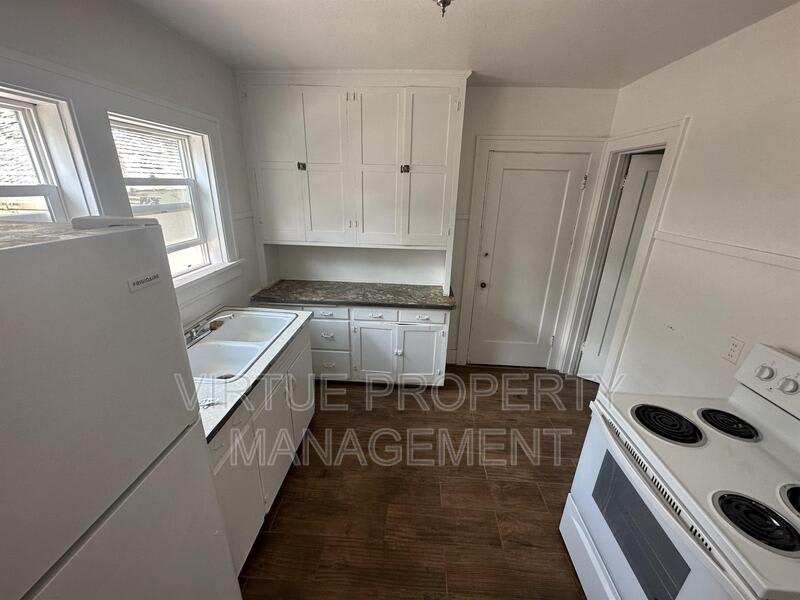 611 6th Street – photo 5