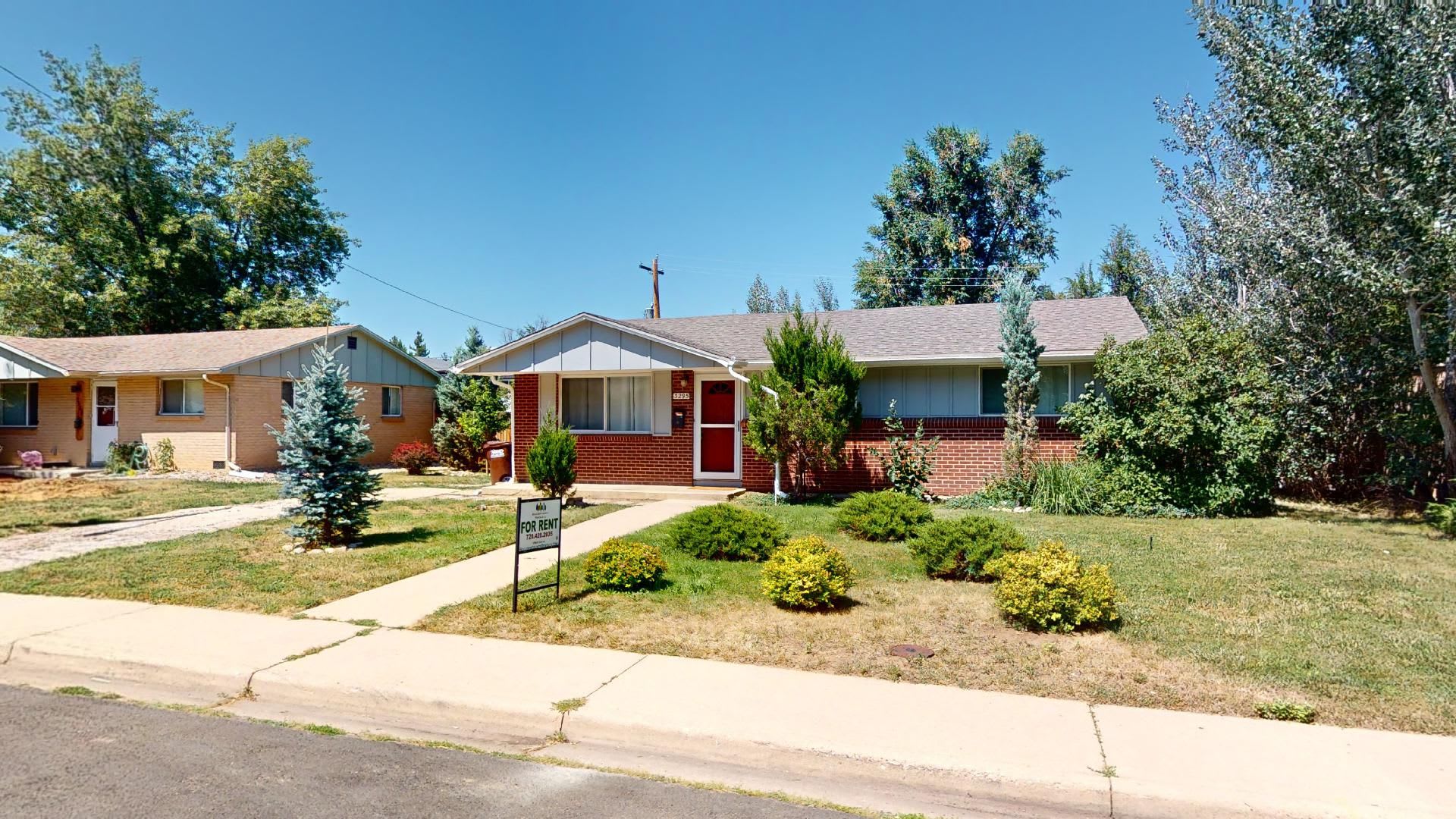 Great home! 3/1.5 w flex room! – photo 1