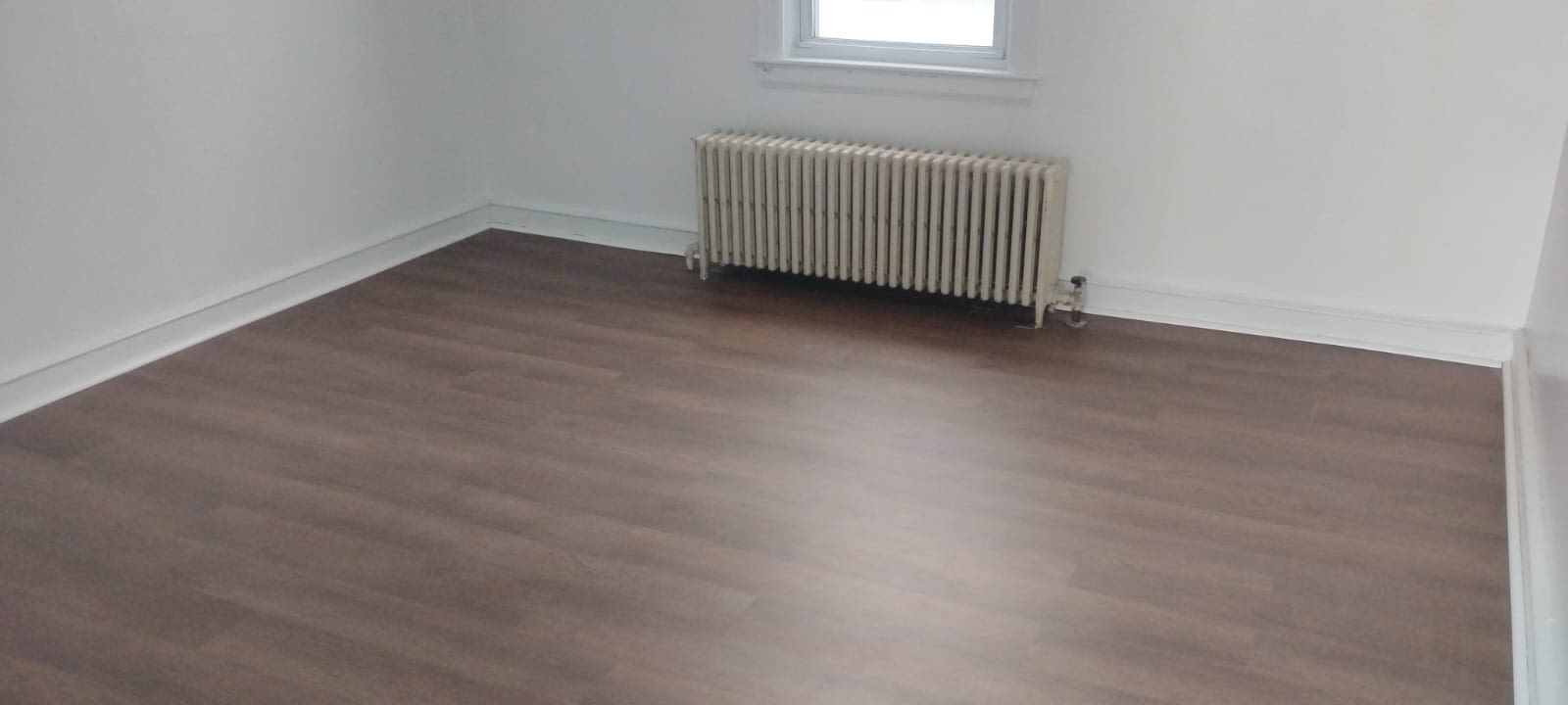 242 W Green St – photo 3