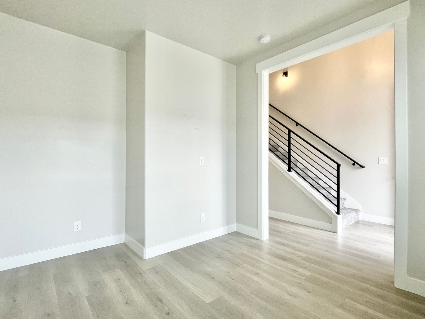 Beautiful Lehi Townhome at The Exchange! – photo 4
