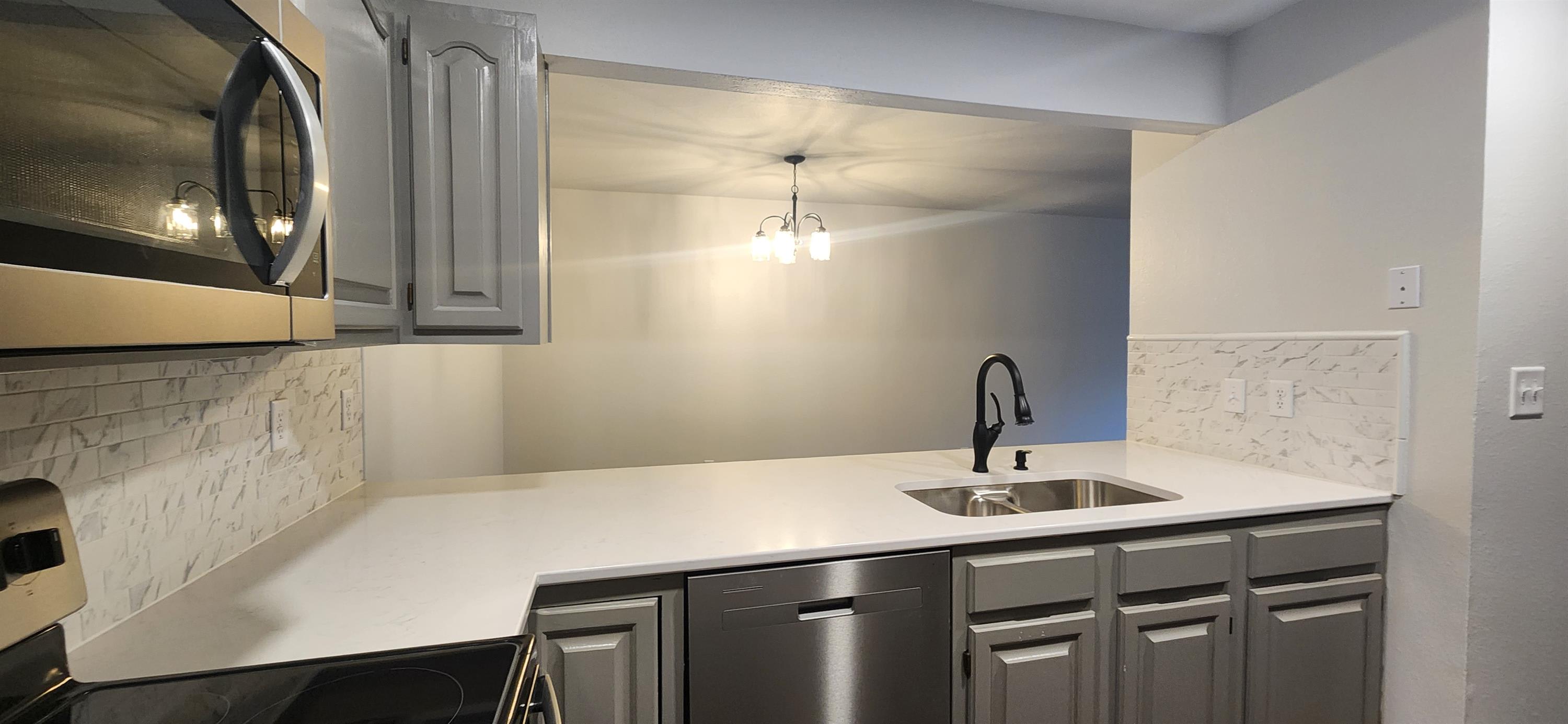 3945 Fairway Hills Drive 1 – photo 5