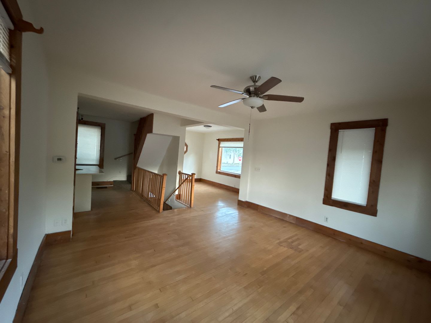 CHARMING 3 BEDROOMS 2.5 BATH HOUSE in Saint Paul – photo 2
