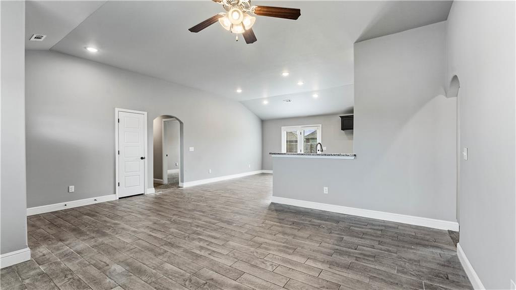 200 Post Oak Ave – photo 4