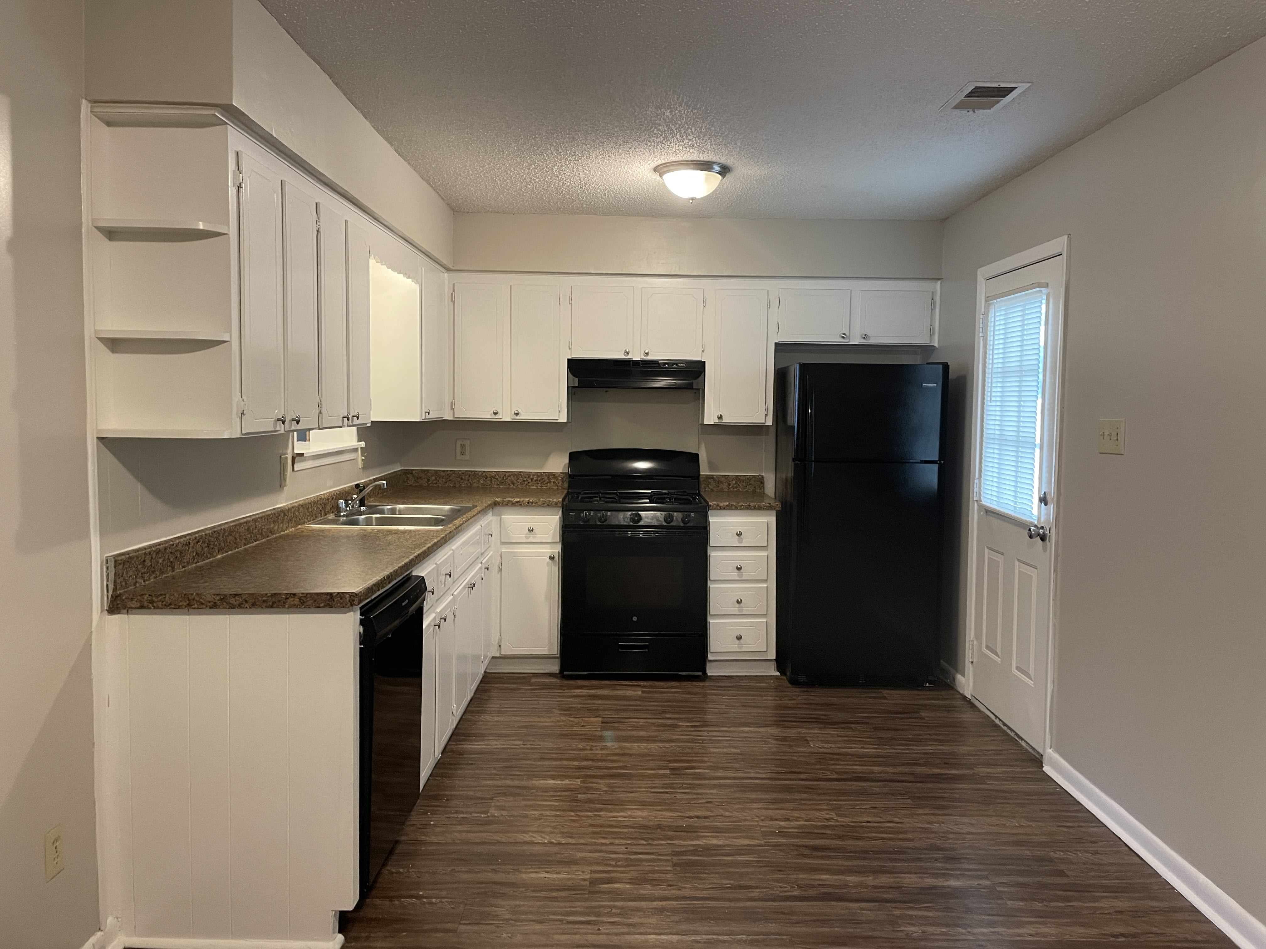 20 Hanover Dr – photo 3