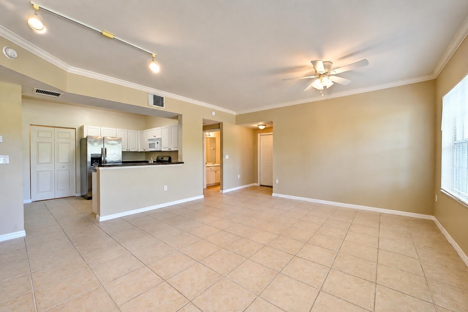 356 SE Rogers Court – photo 4