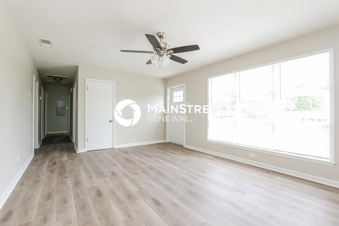 104 Oak Drive – photo 2