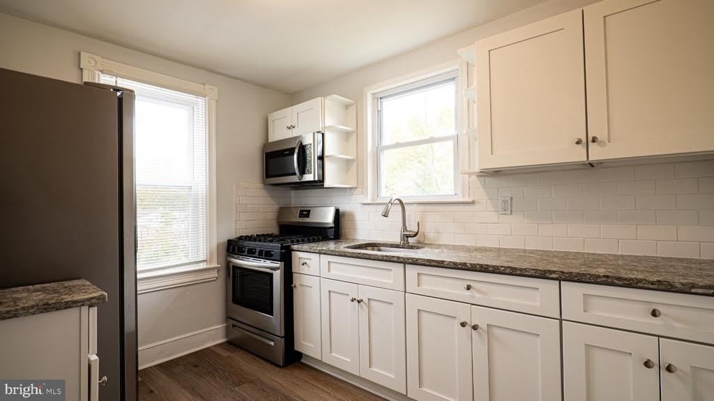 241 Victoria Street – photo 2