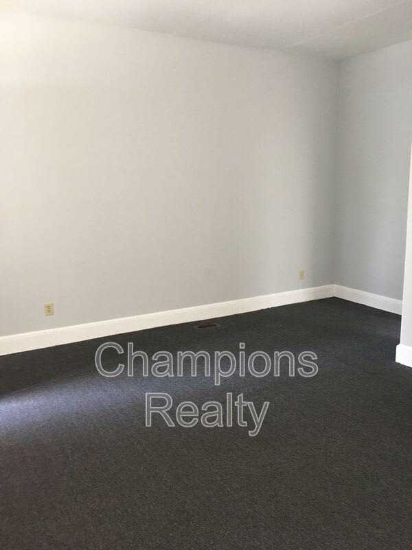 1540 14th Ave – photo 2