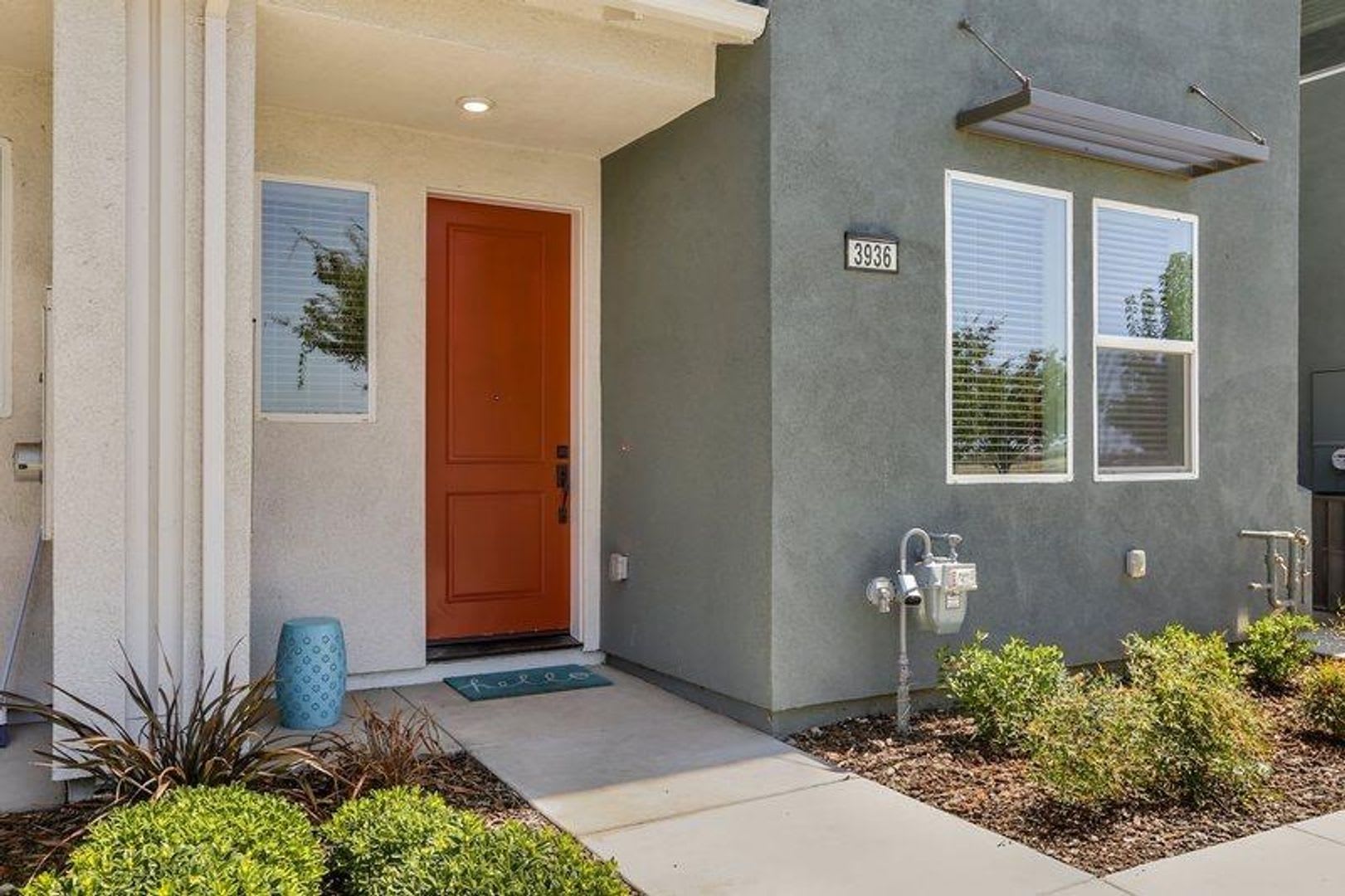 Clean 3 Bedroom 3 Bathroom Sacramento Townhome for Lease. – photo 2