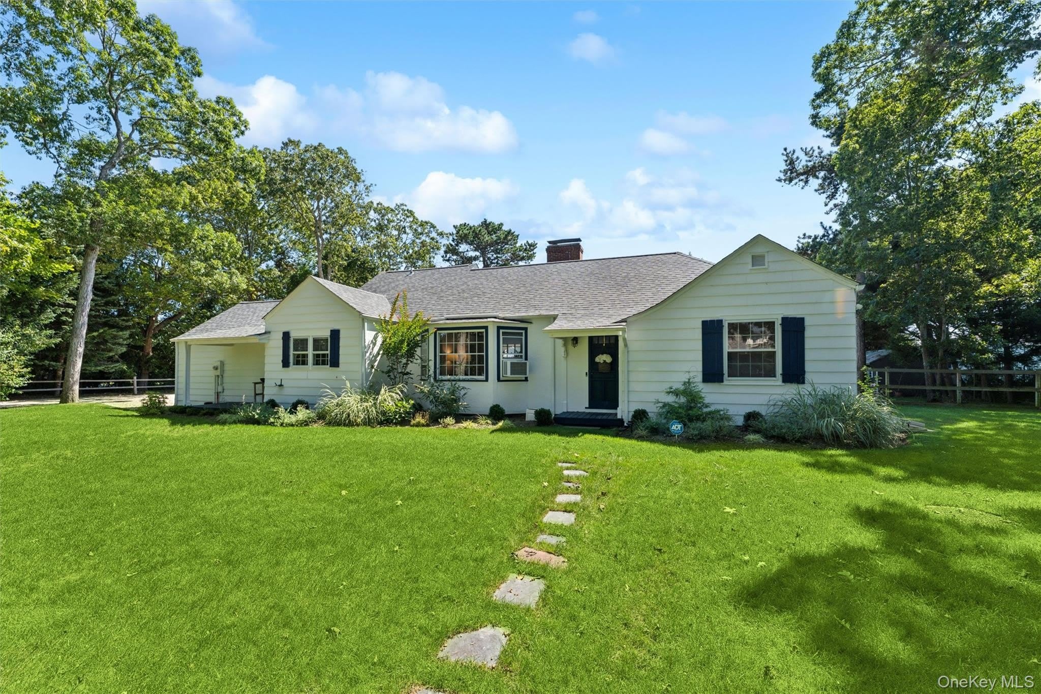 35 Sheppard Street – photo 2