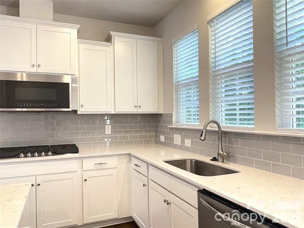 14051 Martin hill Way – photo 4