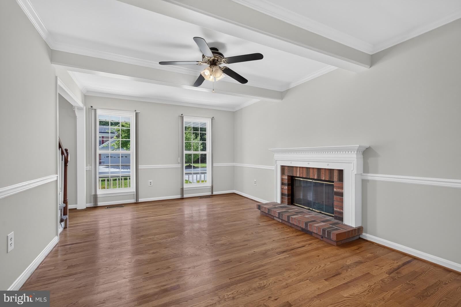 811 Chatsworth Drive – photo 4