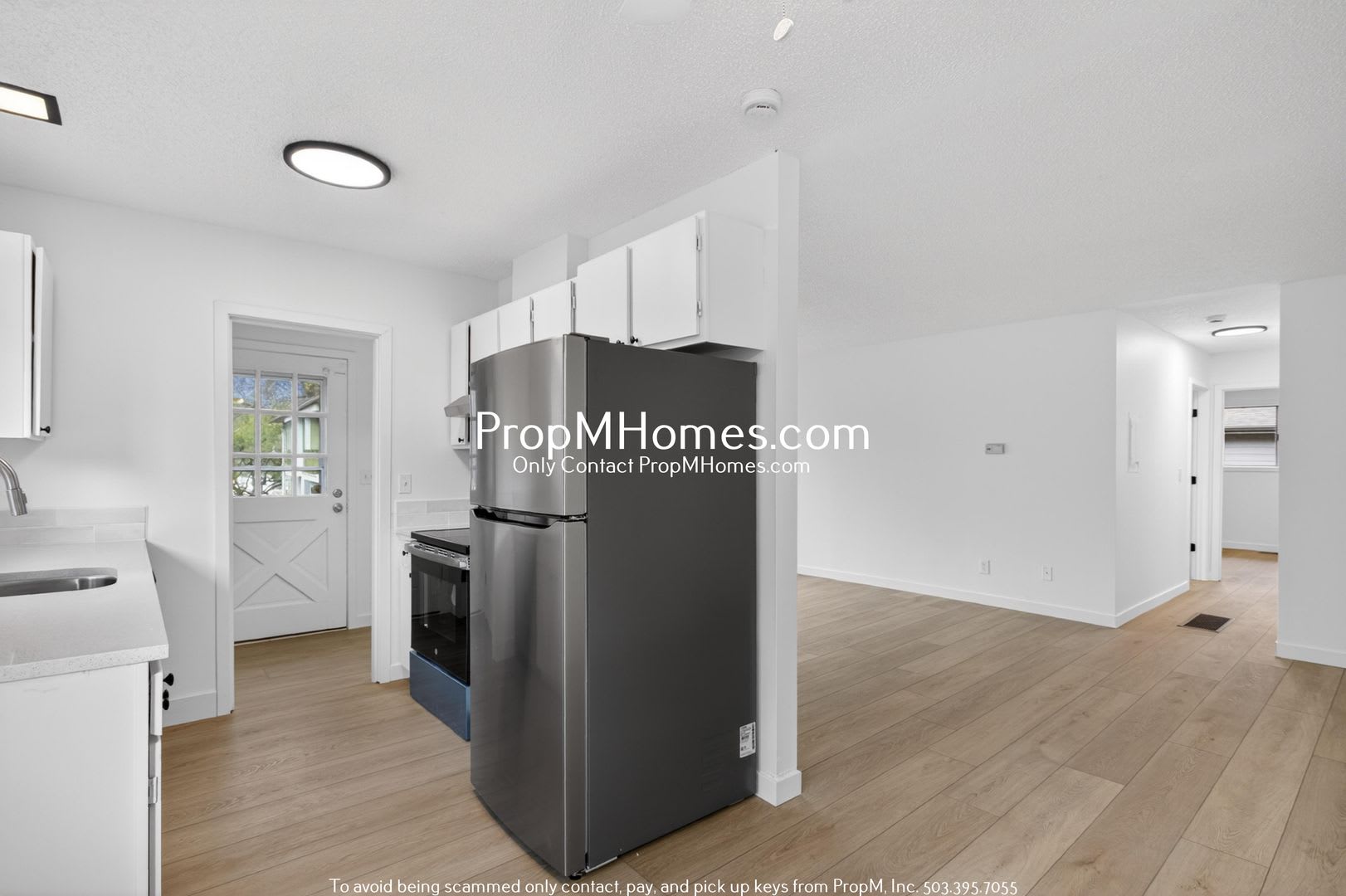 Updated Second-Story Two Bedroom Home In Beaverton! – photo 1