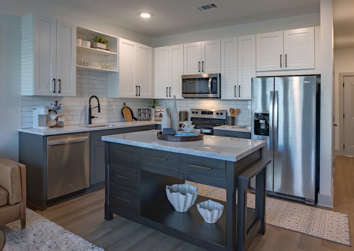Mainstead at Century Farms Apartments – photo 2
