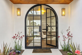 4600 Don Quixote Drive – photo 3