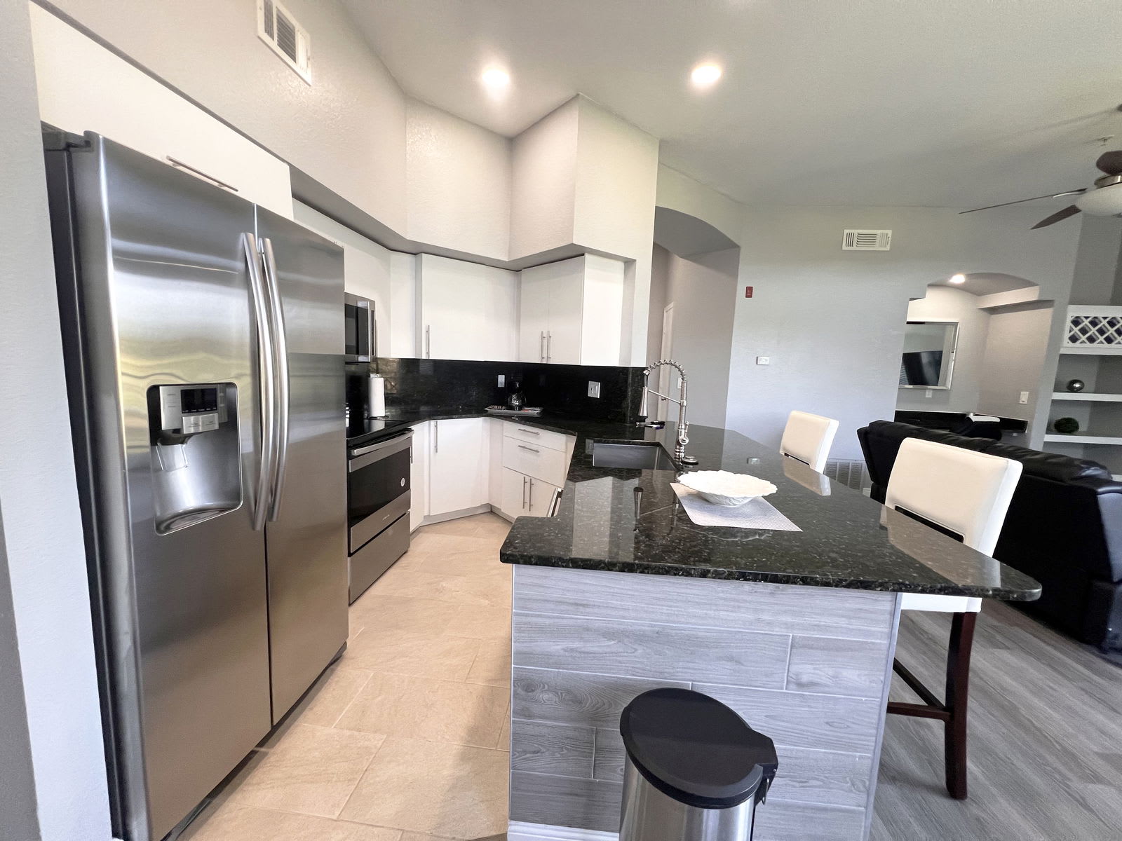 7340 Westpointe Boulevard – photo 4