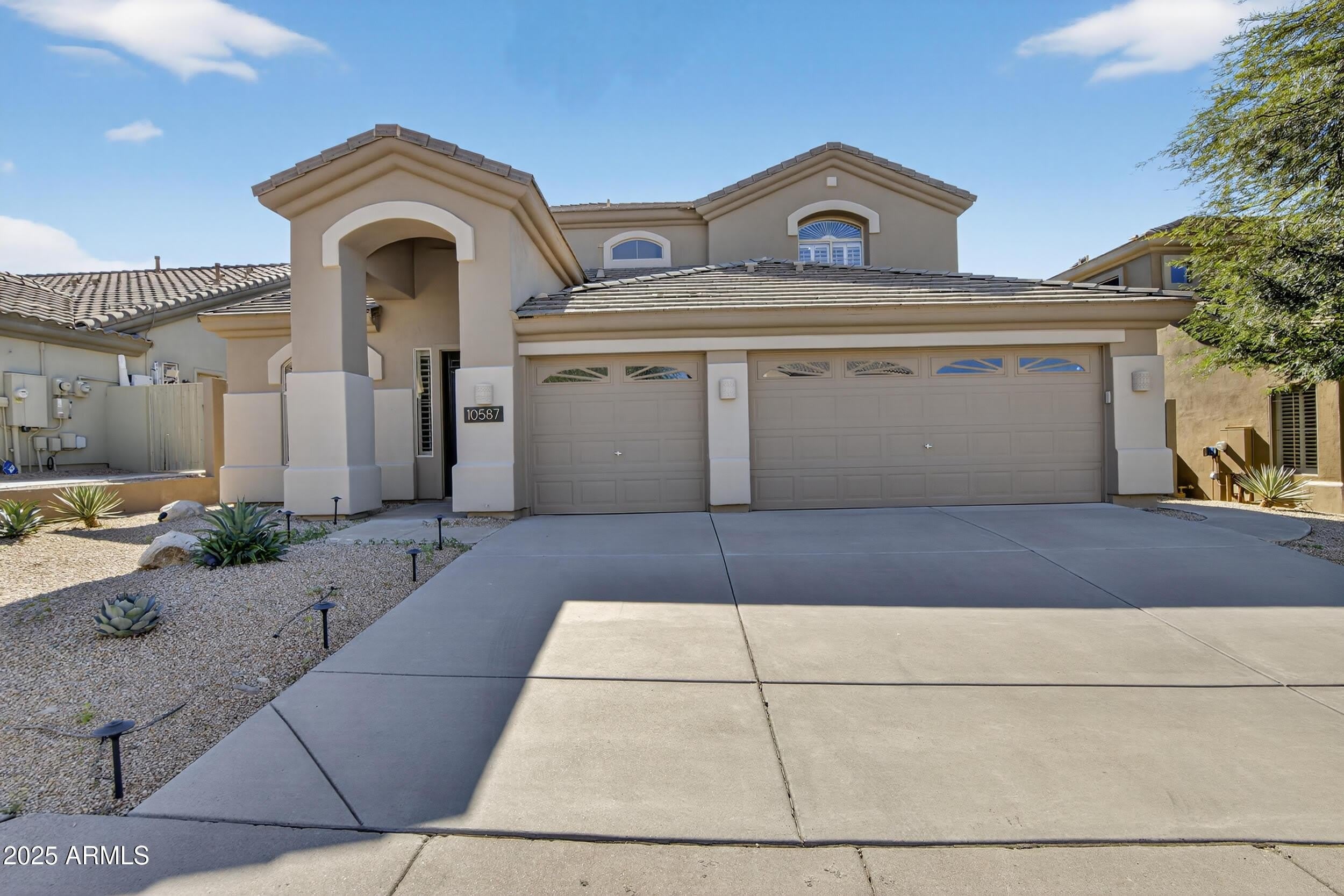 10587 E Sheena Drive – photo 3
