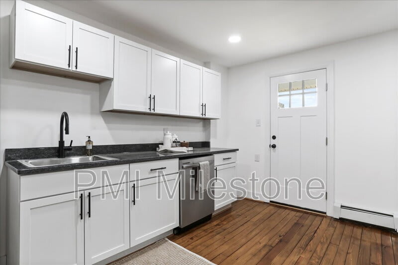 16 Woods Lane – photo 4