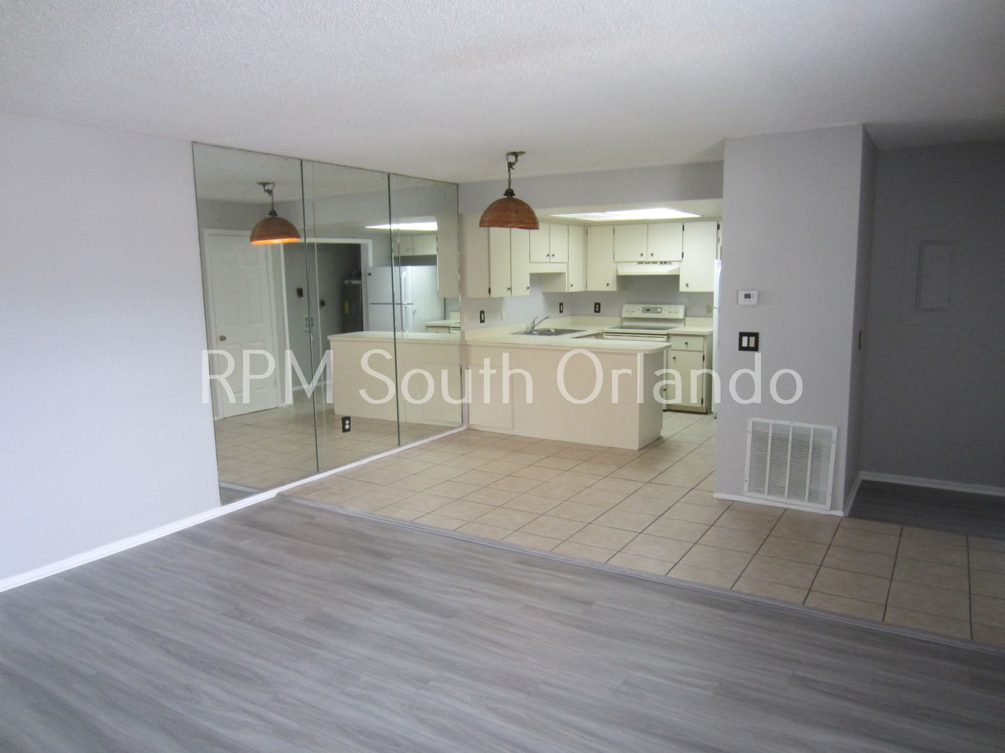 Great location! 2nd floor condo in Winter Garden – photo 5