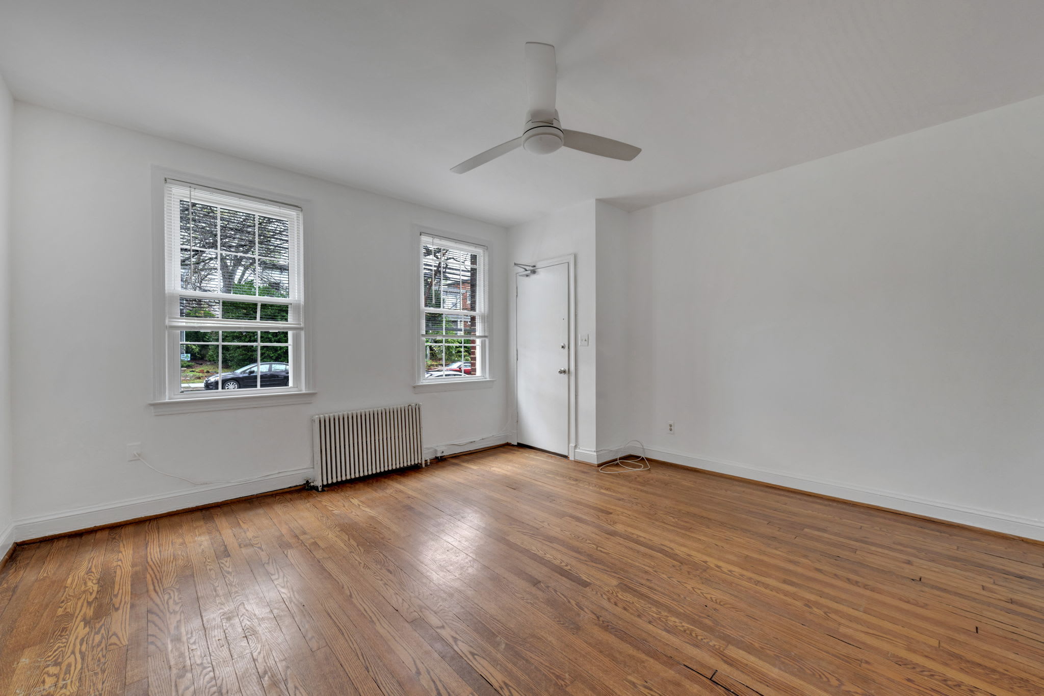 4500 Macarthur Blvd Nw – photo 4