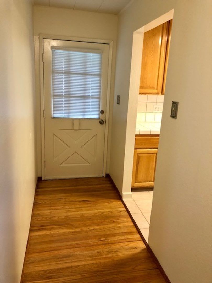 Beautiful Orangevale Home, Available Now! – photo 3