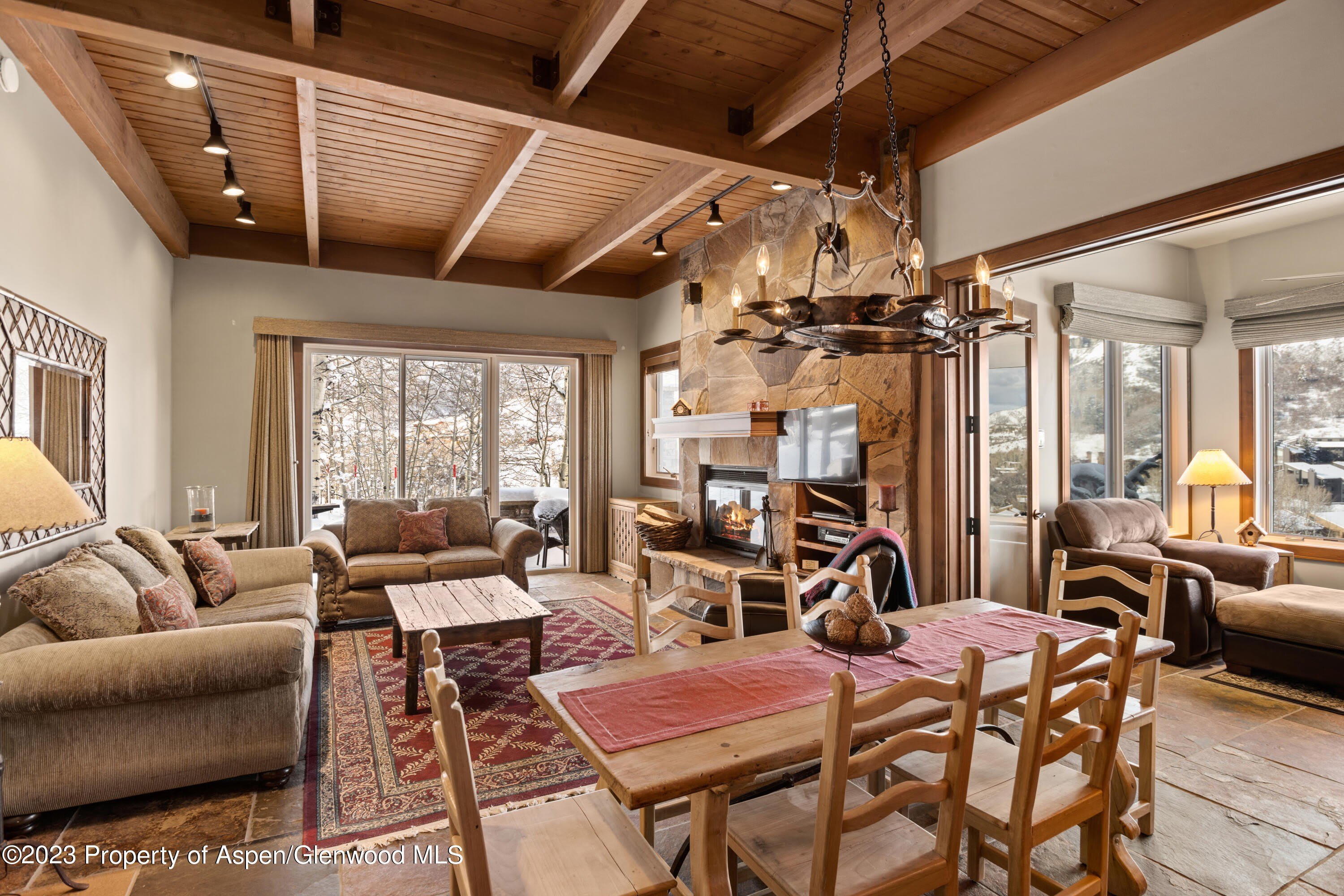 800 Ridge Road – photo 4