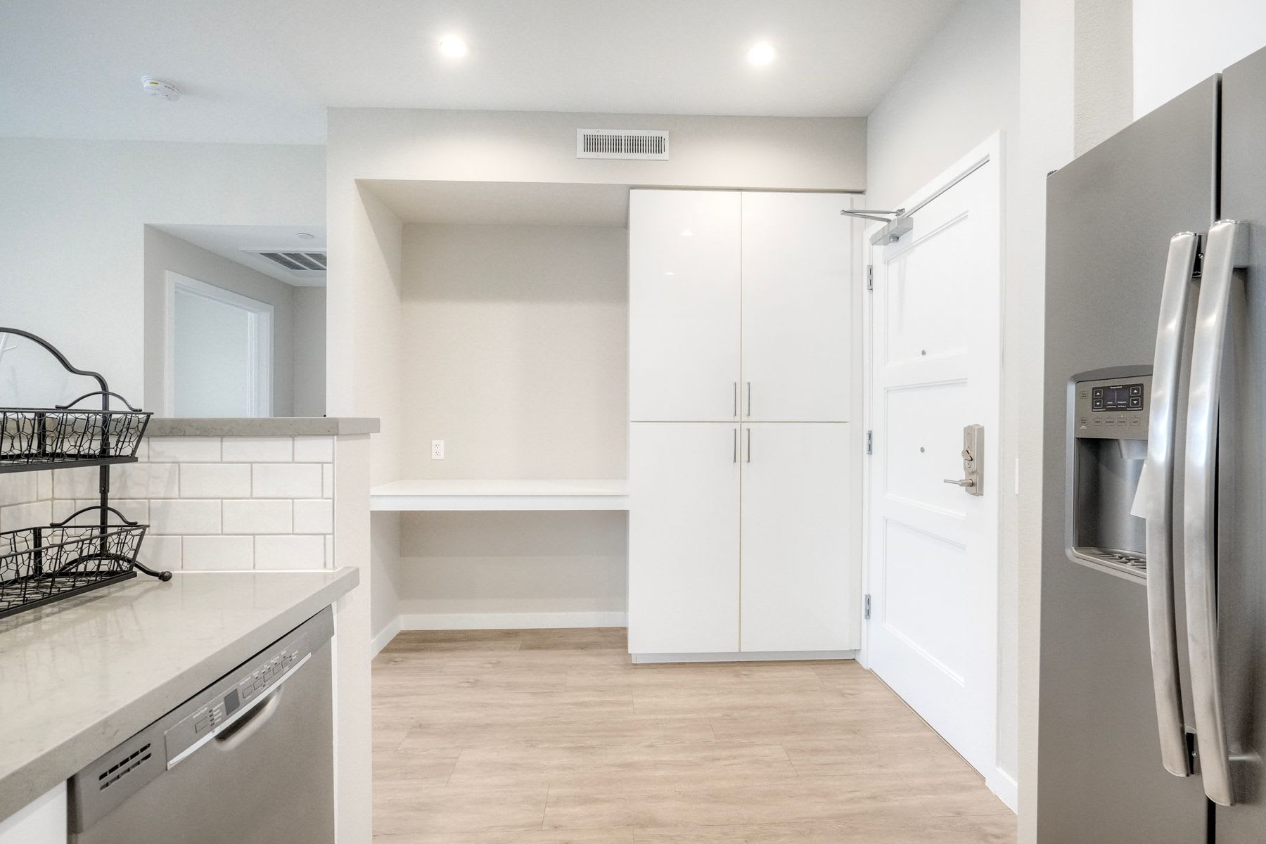 355 N Cleveland St – photo 4