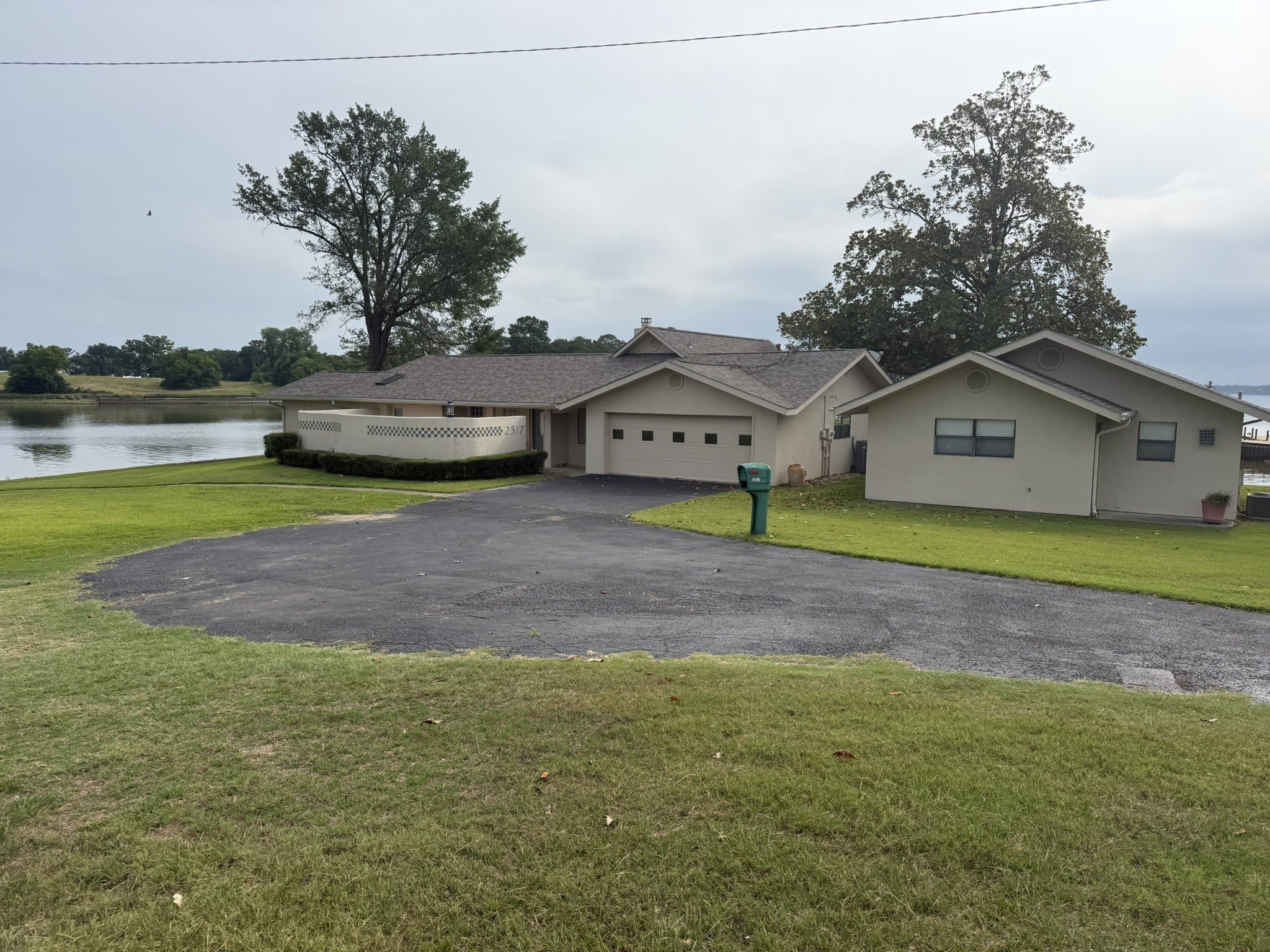 2517 Wildwood Way – photo 1