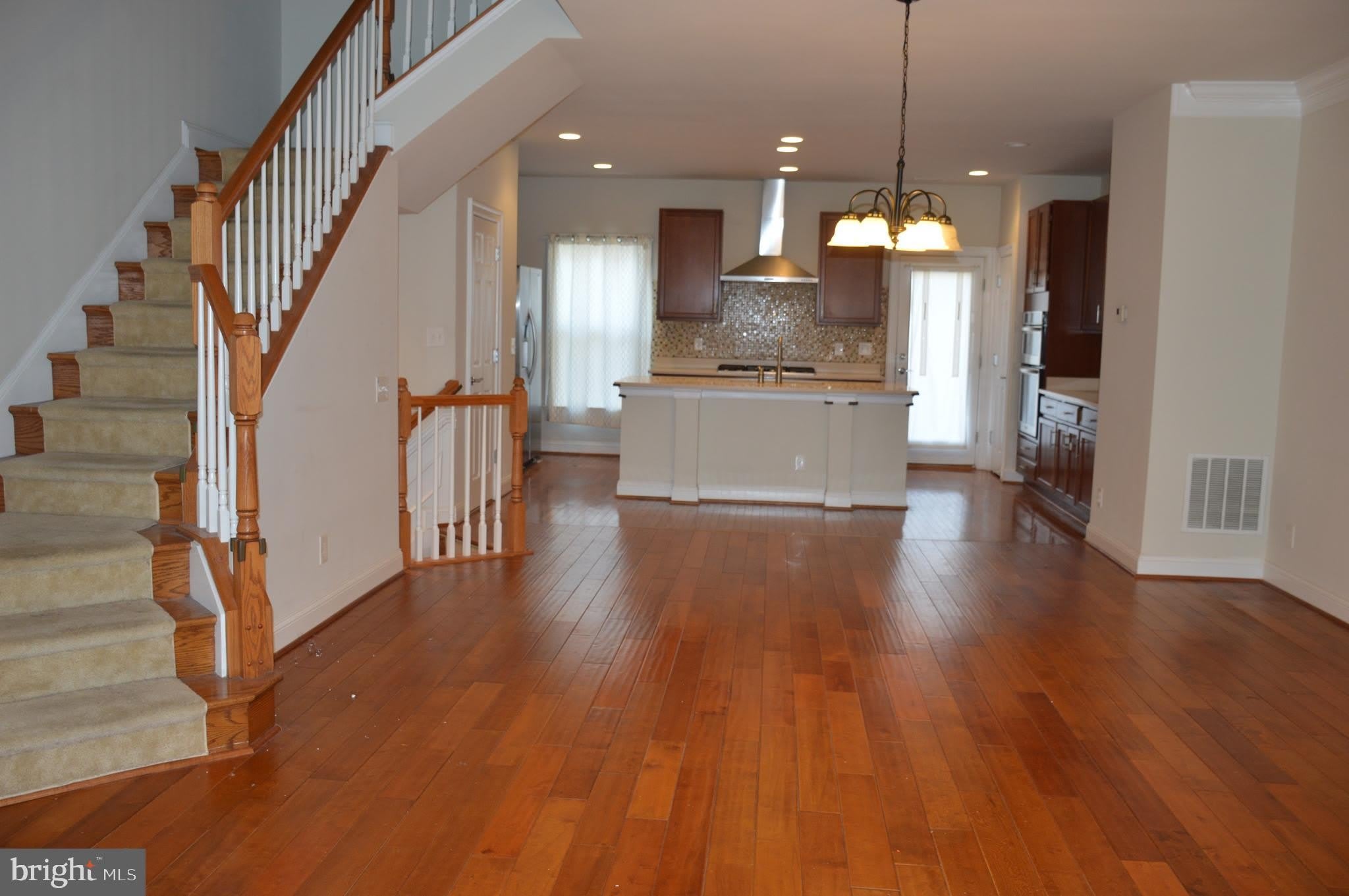3059 Waterloo Lane – photo 2