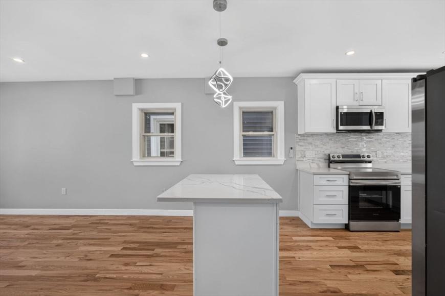 31 Wordsworth St. – photo 5