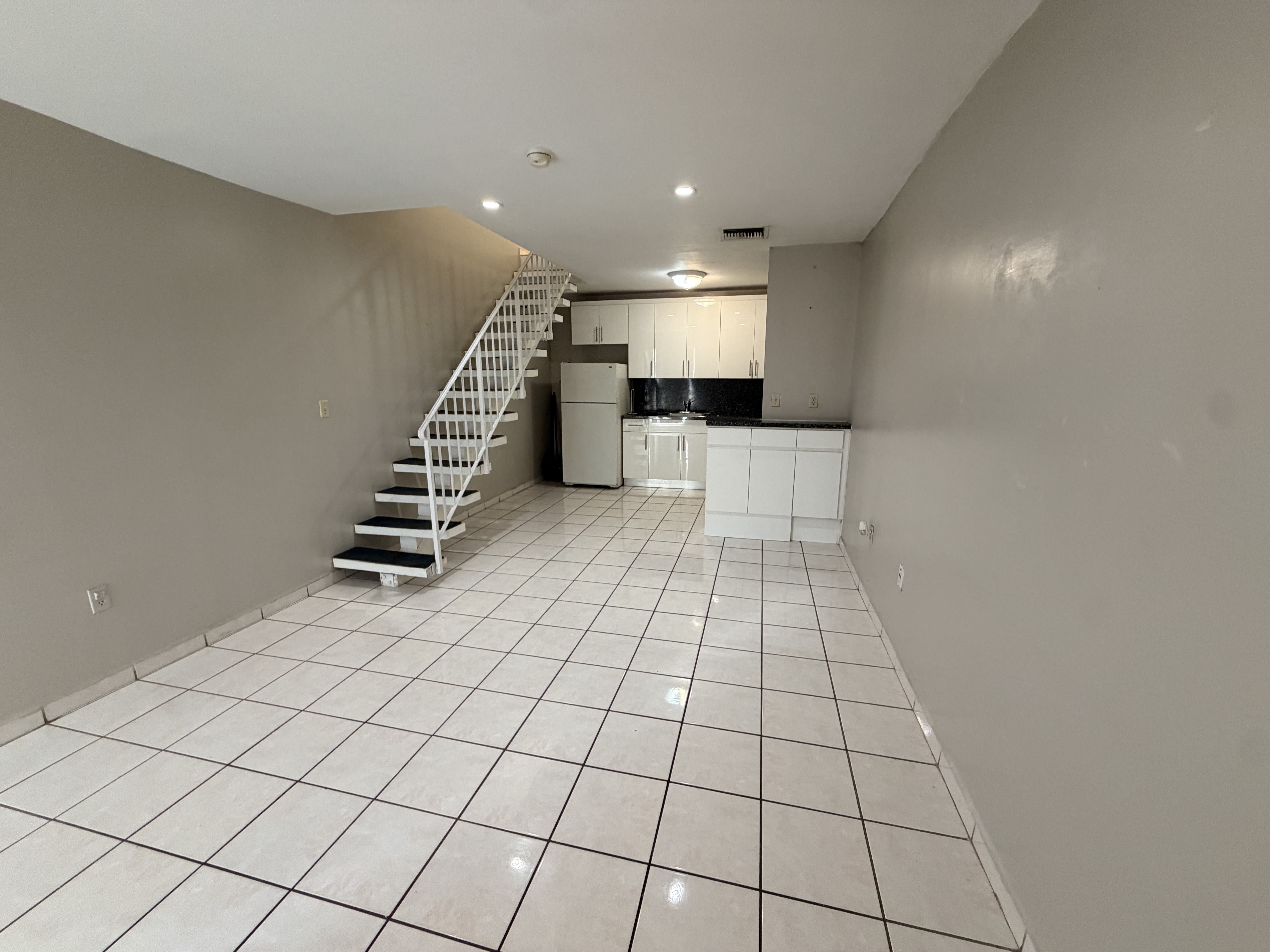 3901 Southwest 109th Avenue – photo 2